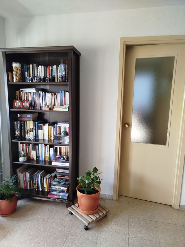 Estantería madera.Tengo dos.