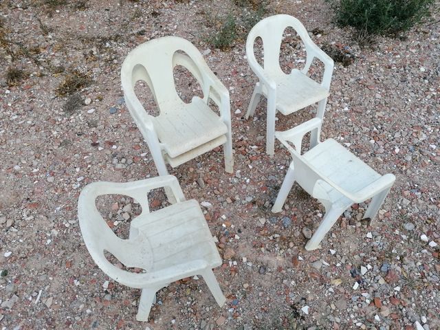 cadires nens/sillas niños