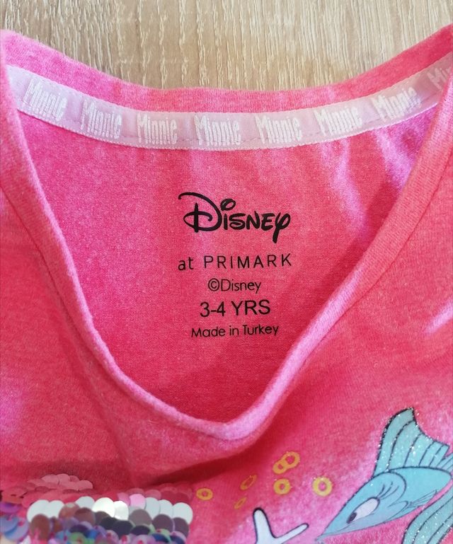 Camiseta flecos. Talla 3-4 años.