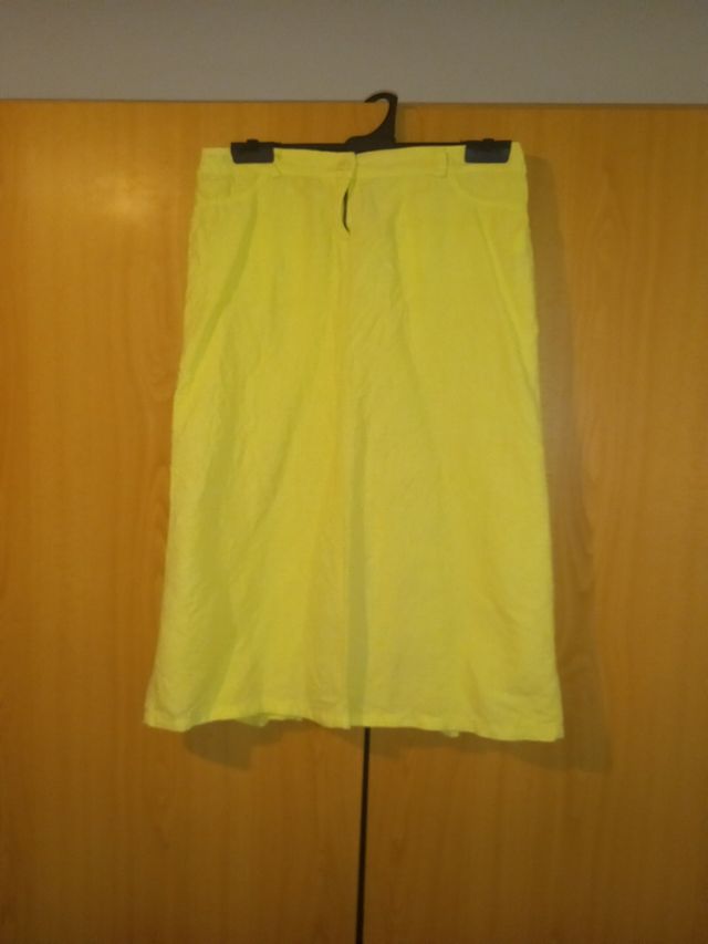 falda larga  amarilla