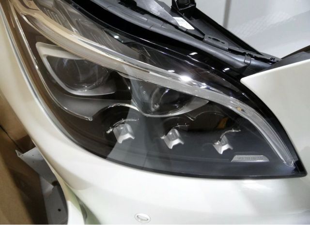 Frontal completo W218