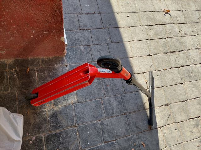 patinete de niños en buen estado