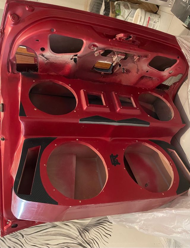 Portón de seat león para equipo de música