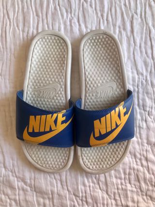 Chanclas piscina Nike talla 41 de segunda mano por 10 EUR en Madrid en  WALLAPOP