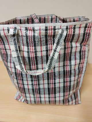 6 Bolsas para transportar ropa: lavandería\\/mudanza de segunda mano por 10  EUR en Santander en WALLAPOP