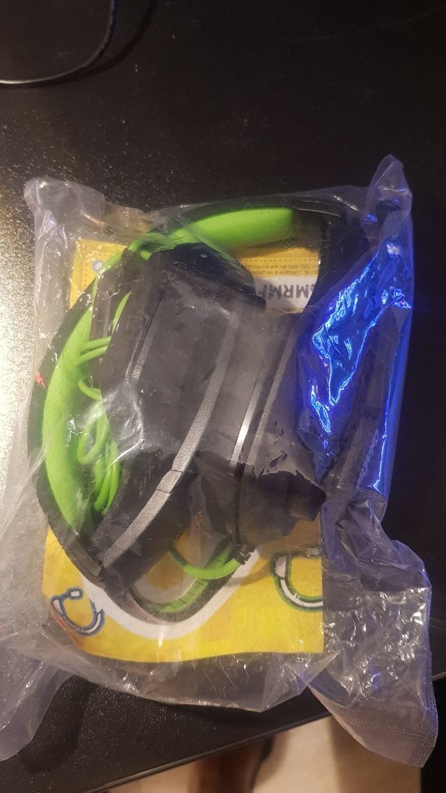 Auriculares con micrófono