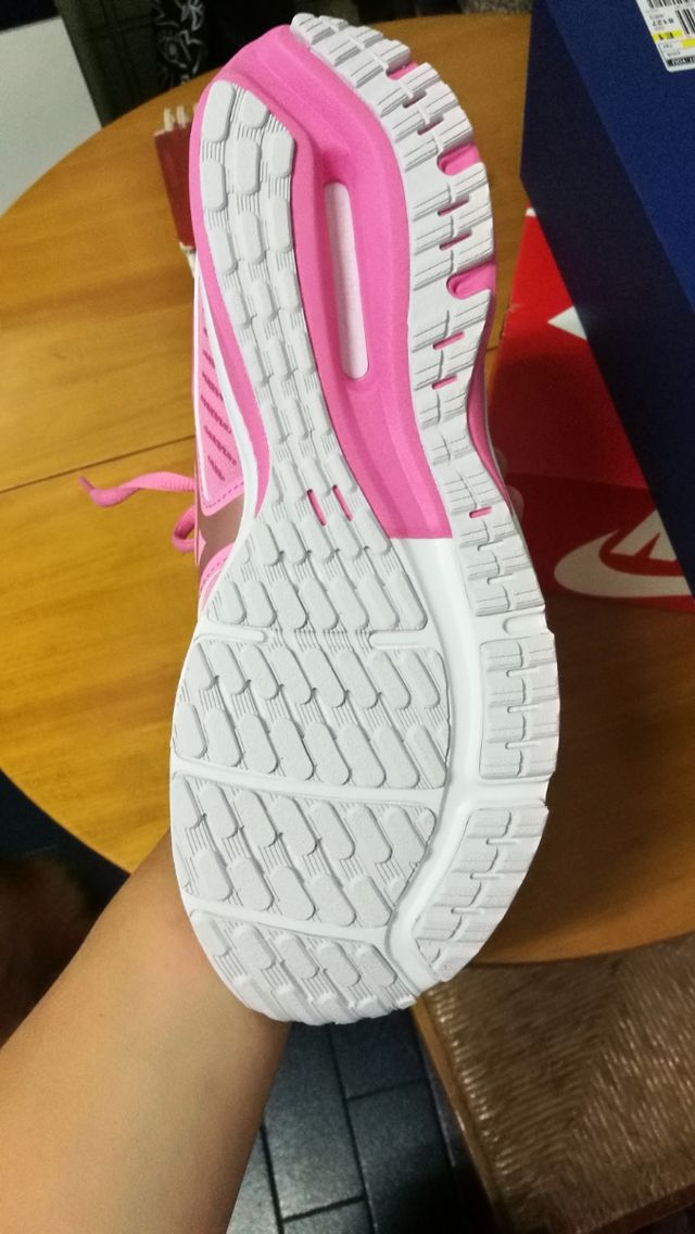 zapatillas mizuno con etiquetas y caja talla 40