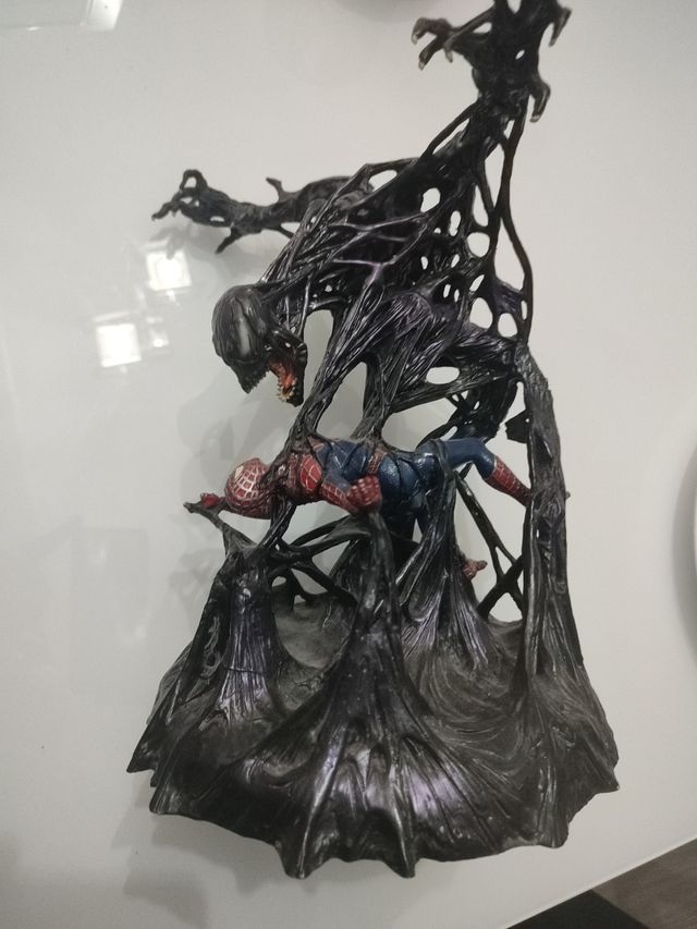Estatua de venom vs Spiderman de Spiderman 3
