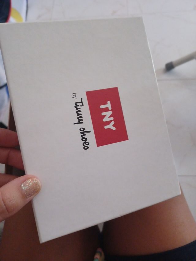 vestido de fiesta rosa empolvado o marfil