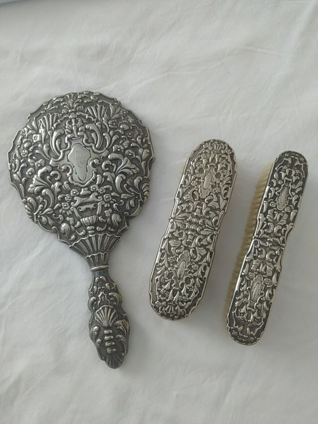 Set de tocador de alpaca muy antiguo