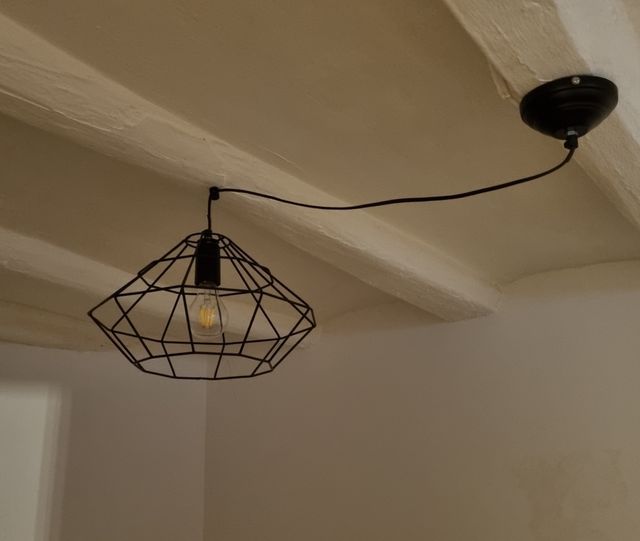 Lámpara de techo de metal