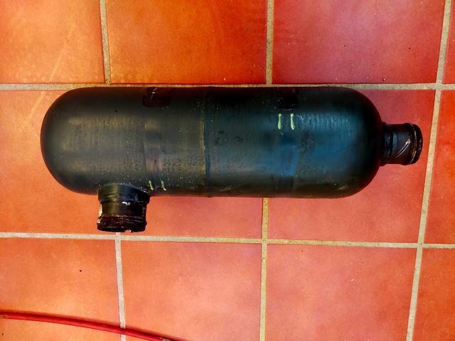 Caja de agua moto acuática