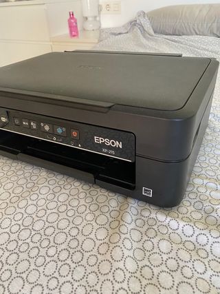 Impresora wifi escáner Epson XP215 de segunda mano por 40 EUR en Barcelona  en WALLAPOP