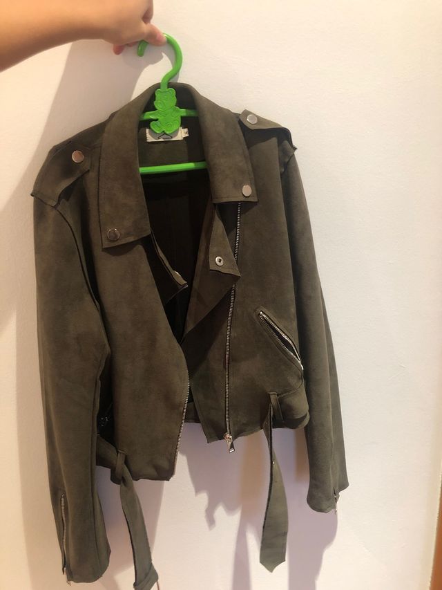 Cazadora verde militar