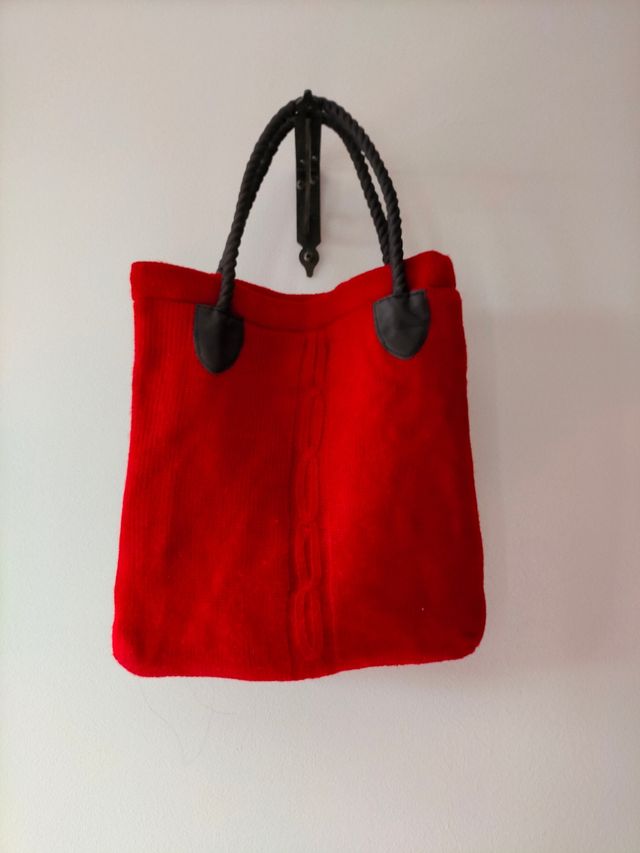 Bolso de mano de lana