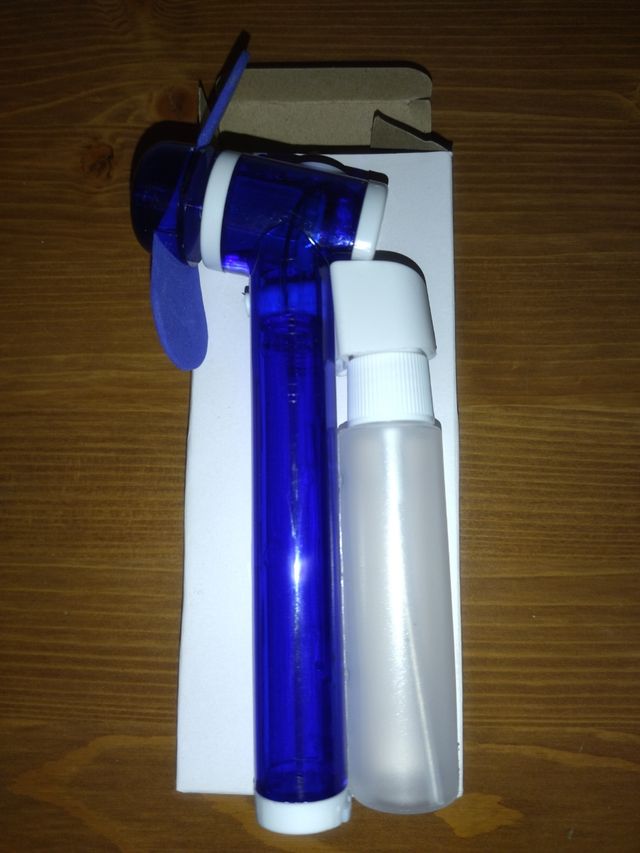 ventilador de mano con pulverizador