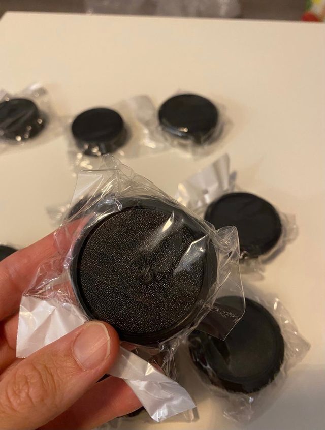 Tapas y tapones para cámaras-objetivos varios