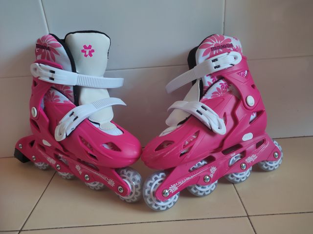 Patines 4 ruedas. Talla 31-34.