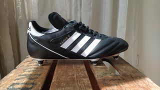Botas futbol Adidas kaiser 5 cup de segunda mano por 30 EUR en Valencia en  WALLAPOP