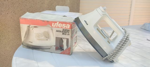 Plancha UFESA 1200w