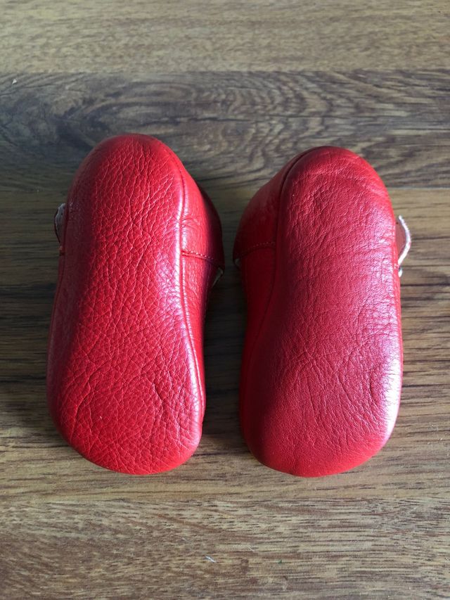 Pack 4 pares zapatos tallas 17 y 19
Suela blanda