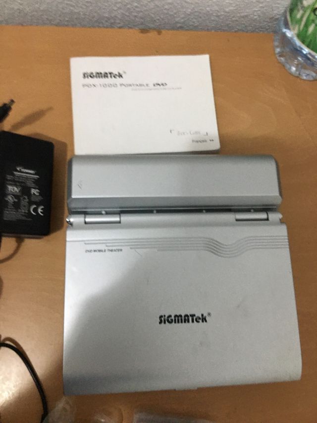 Il lettore DVD portatile Sigmatek funziona