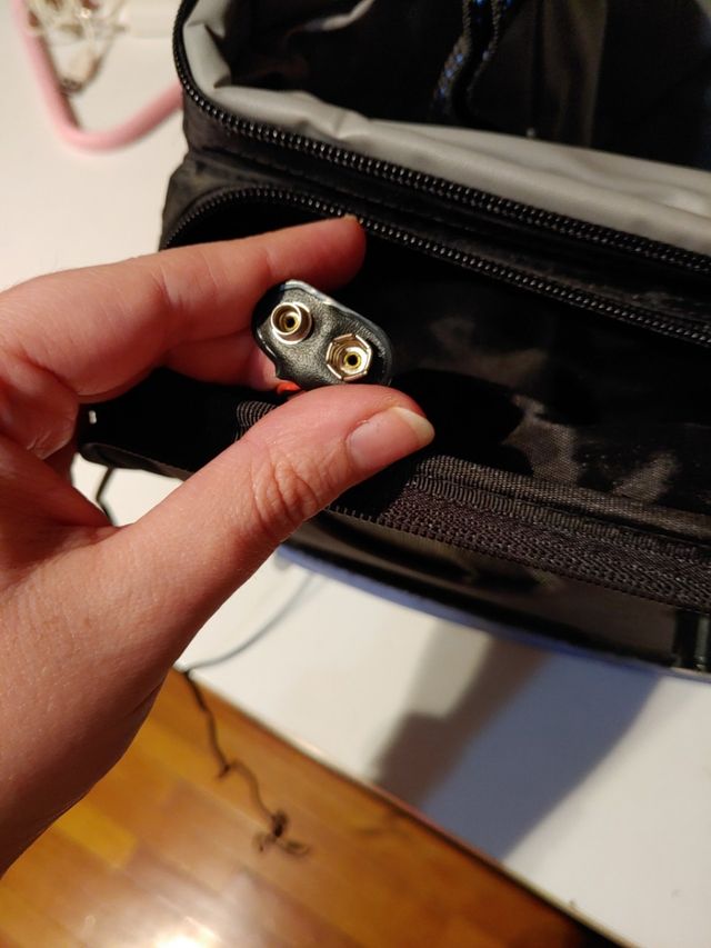 Bolsa nevera con altavoces incorporados