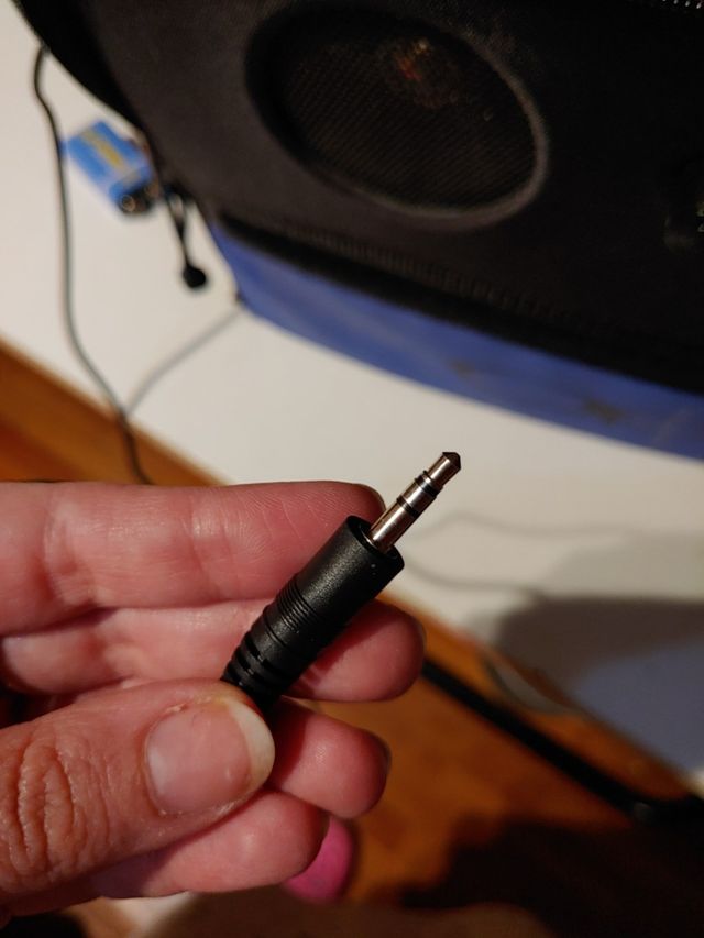 Bolsa nevera con altavoces incorporados