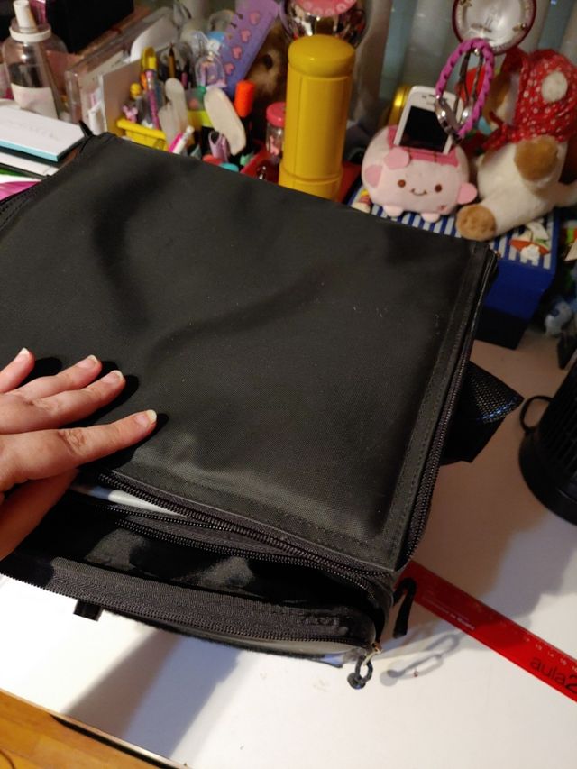 Bolsa nevera con altavoces incorporados