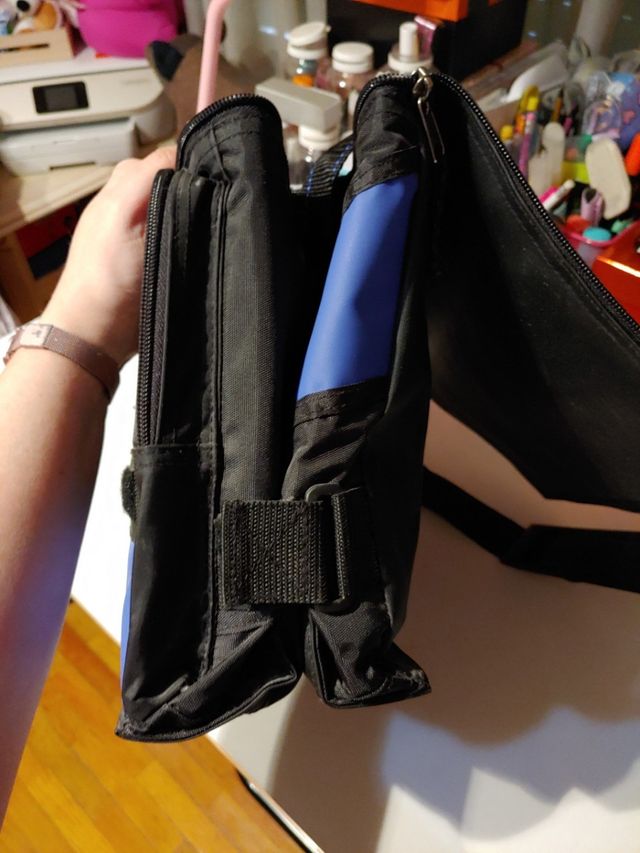 Bolsa nevera con altavoces incorporados