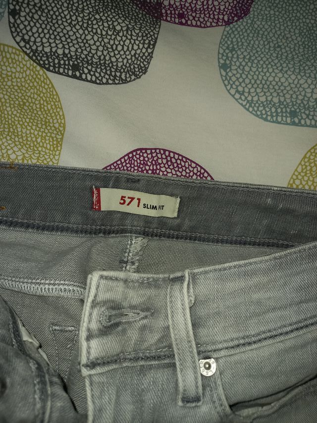 Vaquero Levi's 571 mujer