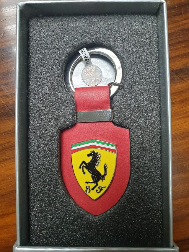 LLAVERO FERRARI SANTANDER - ALONSO COLECCIONISTA