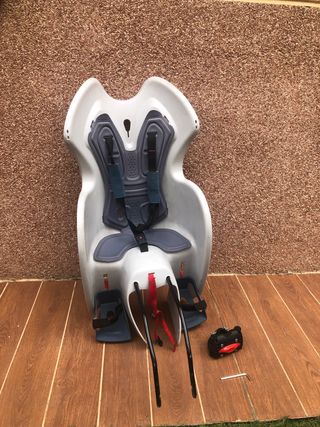 Silla portabebes hasta 22kg btwin de segunda mano por 9 EUR en Doñinos de  Salamanca en WALLAPOP