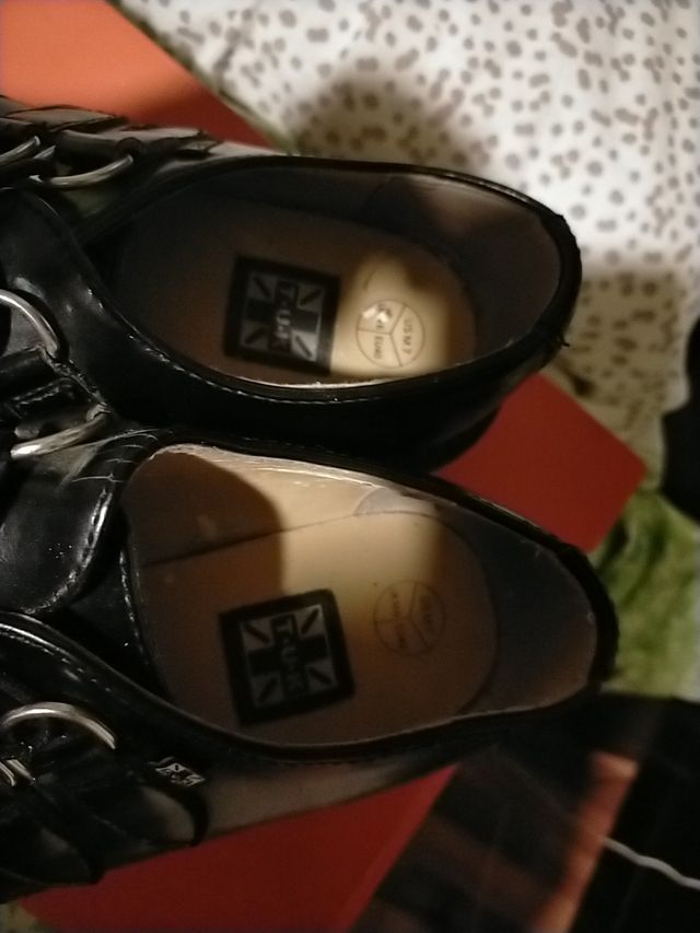 zapatos woopers T.U.K