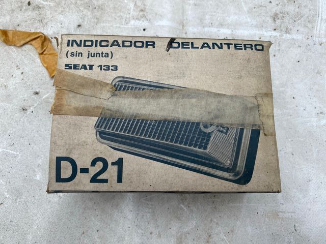 Piloto delantero Seat 133