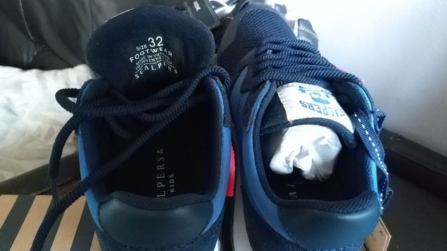 zapatillas Scalpers nuevas T32. sin estrenar