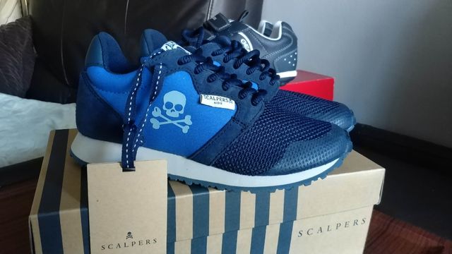 zapatillas Scalpers nuevas T32. sin estrenar