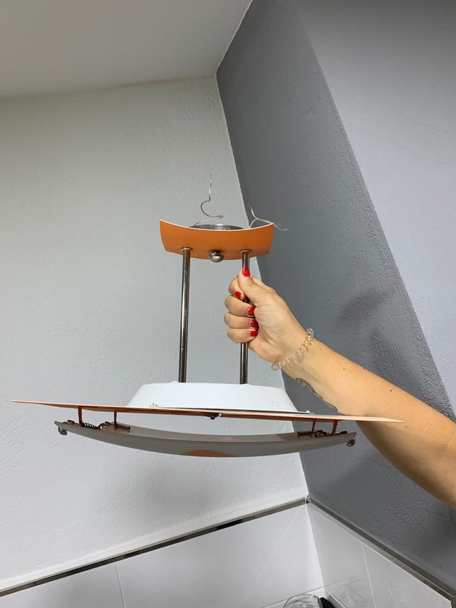 Lámpara infantil para techo.