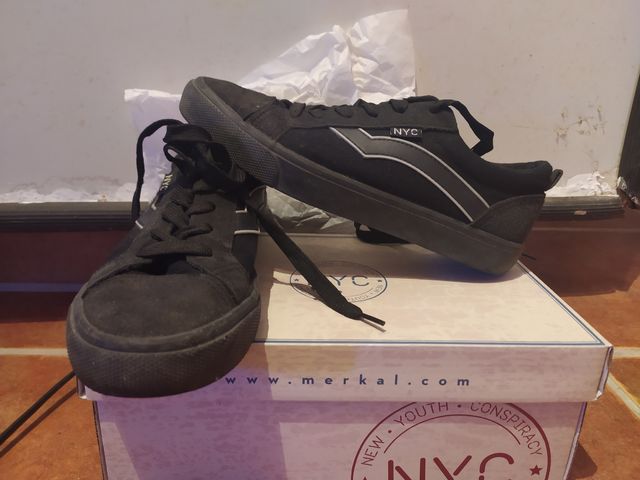 Zapatillas básicas negras