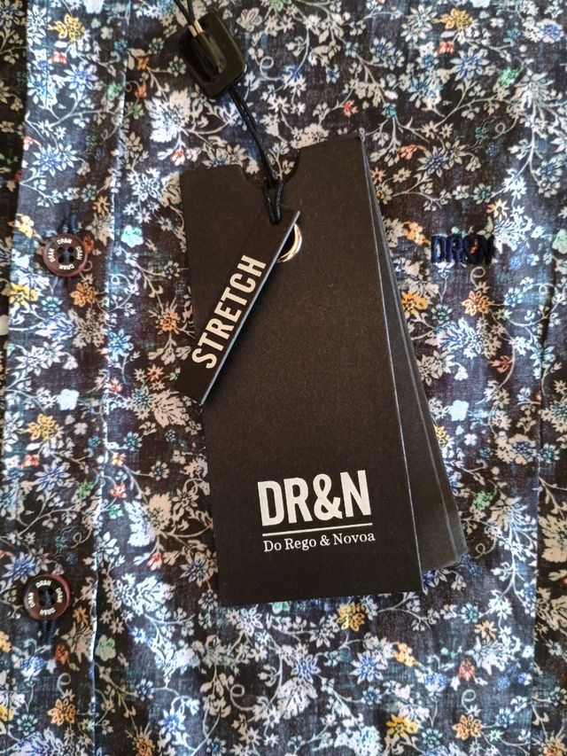 Camisa hombre estampada flores