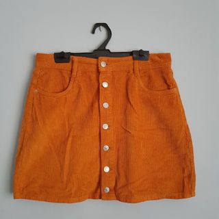 FALDA DE PANA ZARA de segunda mano por 6 EUR en Los Realejos en WALLAPOP