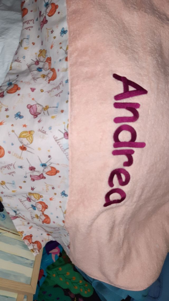 Hago Toallas con encaje y bordados