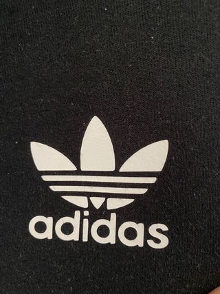 Sudadera Adidas con Palace de segunda mano por 25 EUR en Leganés en WALLAPOP