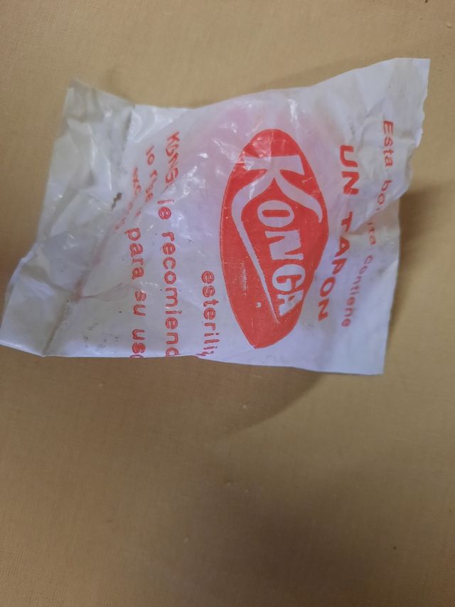 2 ANTIGUO TAPON KONGA NUEVO,ROJO DE ROSCA.VINTAGE