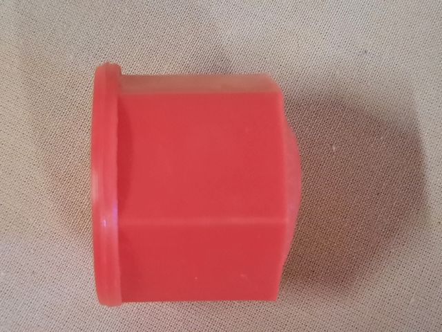 2 ANTIGUO TAPON KONGA NUEVO,ROJO DE ROSCA.VINTAGE