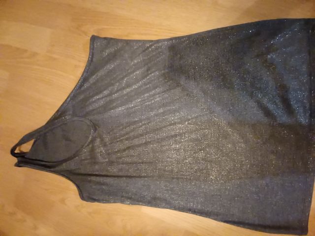 Camiseta con una manga