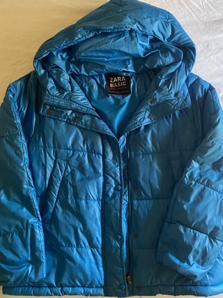 Anorak mujer ZARA T-M de segunda mano por 15 EUR en Sabadell en WALLAPOP
