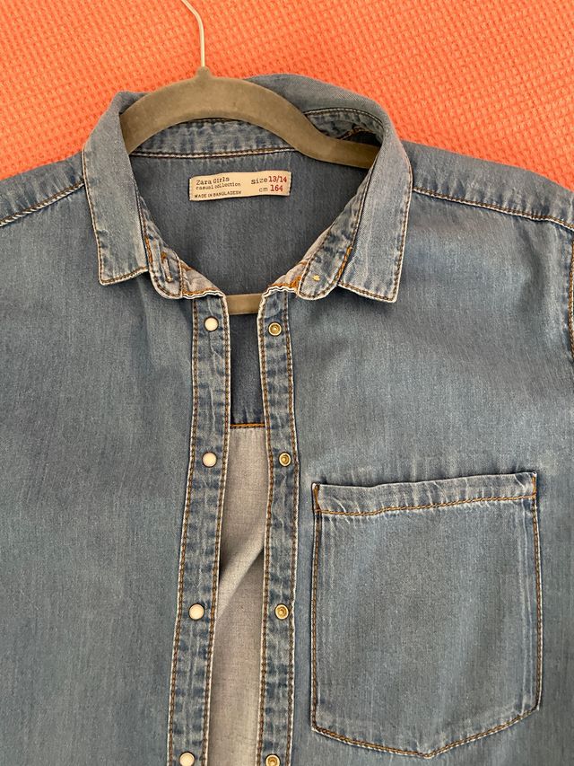 Camisa vaquera con 2 usos