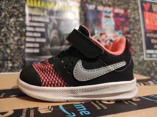 Zapatillas Nike bebé talla 21 de segunda mano por 5 EUR en Getafe en  WALLAPOP