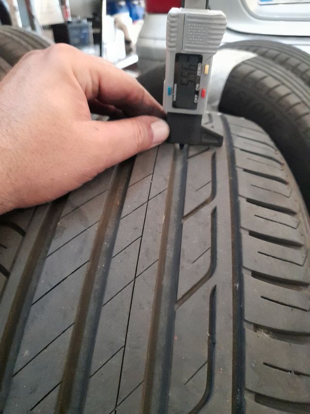 215/50r18 92W bridgestone